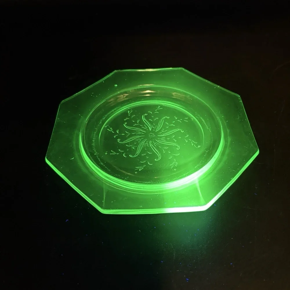 Vintage Uranium Vaseline Glass Octagonal Plate Floral Etched 7.5